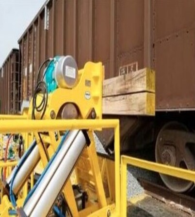 NAVCO Railside Railcar Shaker